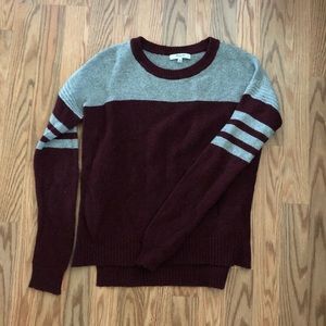 Extremely cozy sweater with split hem